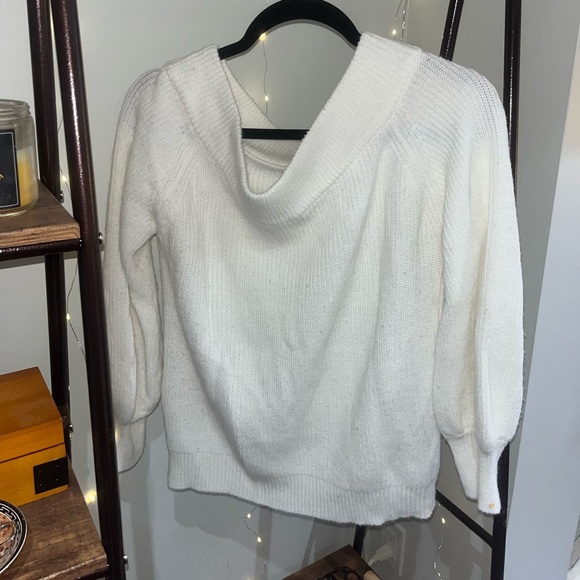 SHEIN Off the Shoulder Top S - Picture 2 of 2
